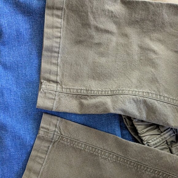 Lands End utility pant, elastic waist, size 8 - Picture 11 of 12